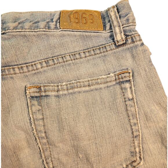 VNTG Y2K Gap 1969 Denim Cutoff Shorts 8 Long & Lean Upcycled Distressed Frayed - Picture 8 of 8